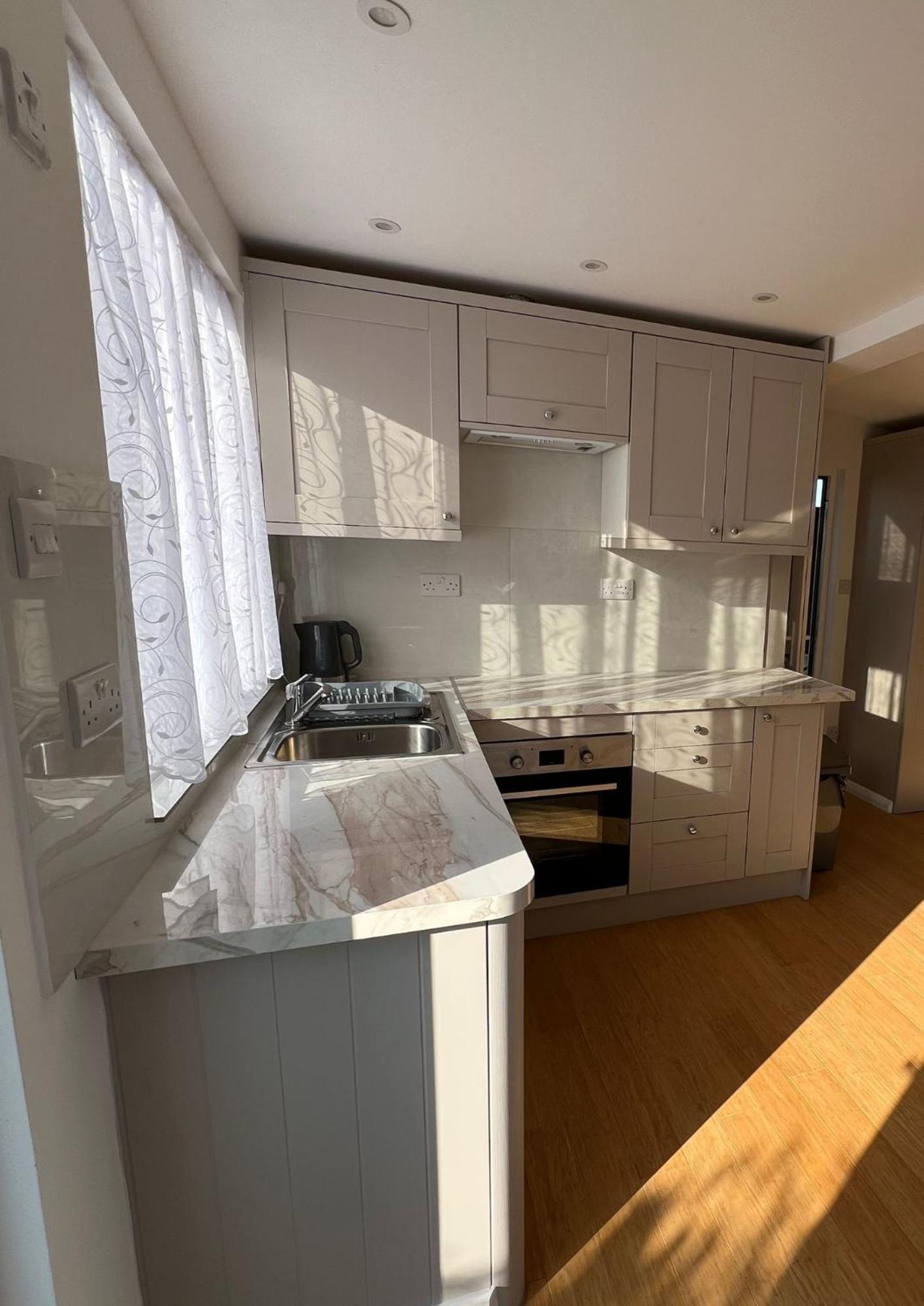 Modern Studio In Greenford, Free Wifi, Parking & Streaming Services Ealing Exterior foto